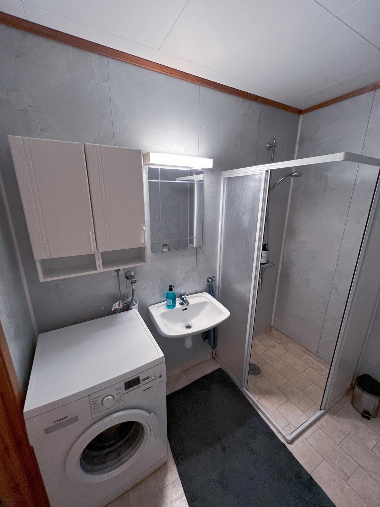 Privat Rom I Leilighet Hotel Sogndal Eksteriør billede