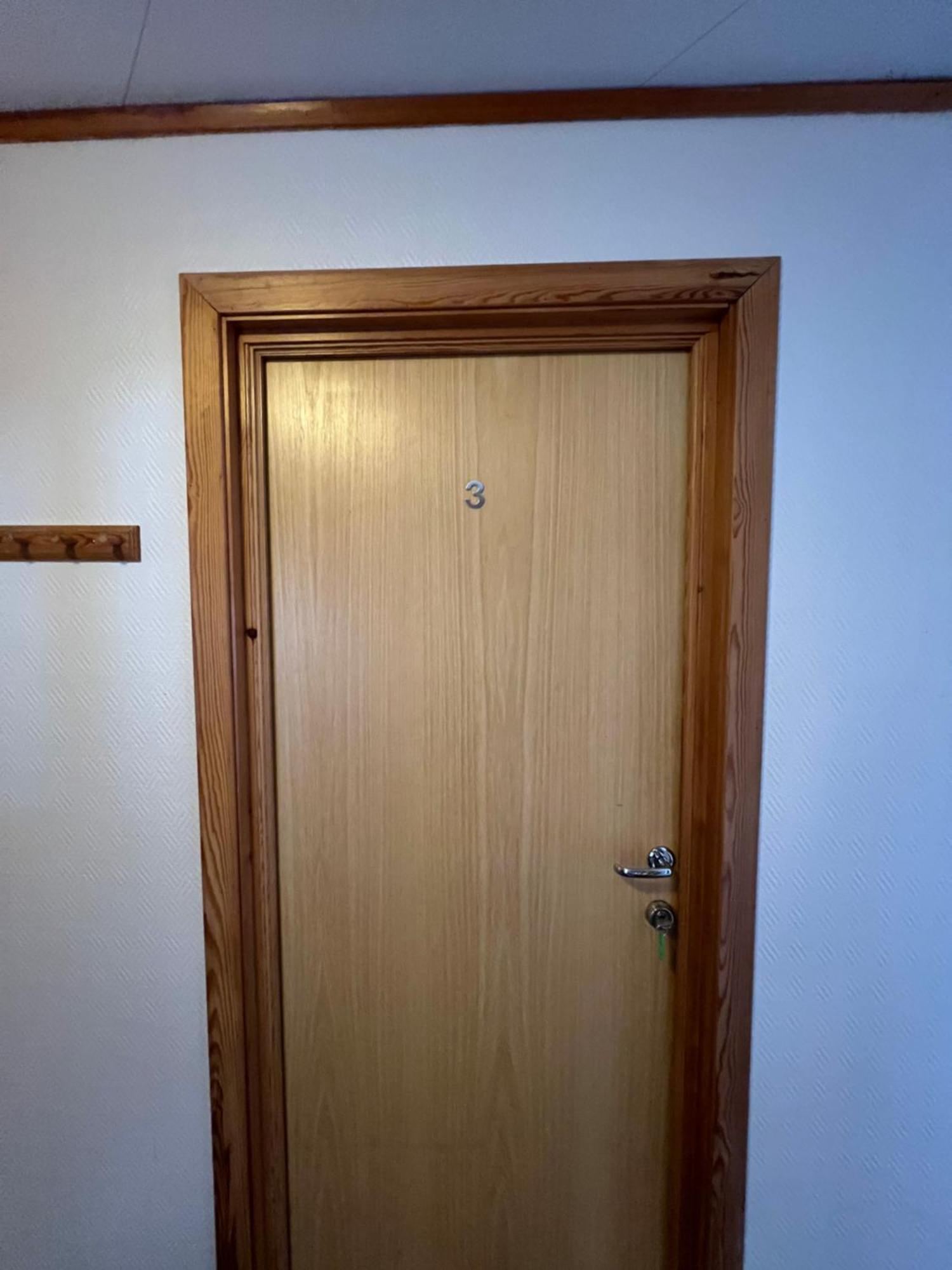 Privat Rom I Leilighet Hotel Sogndal Eksteriør billede